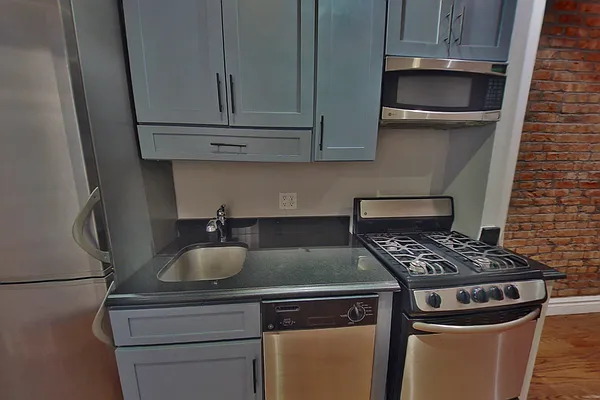 Rented by Centennial Properties NY | media 4