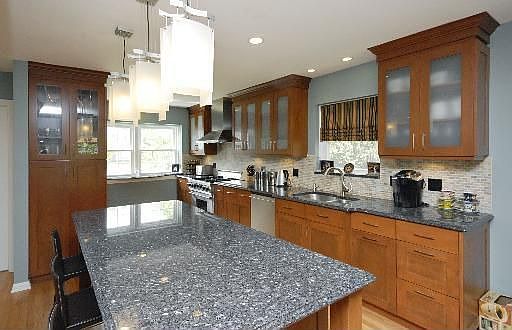 3rd image of 1328 Bonnie Glen Ln