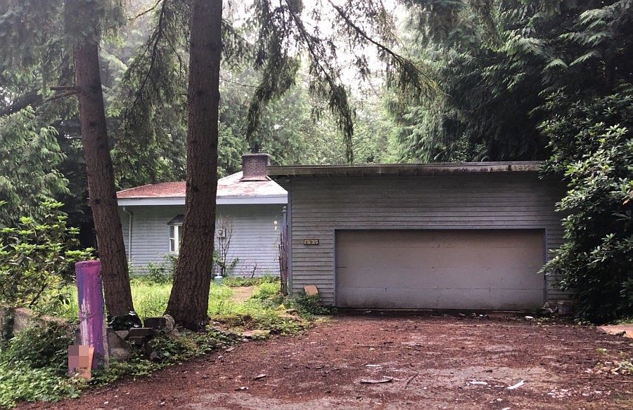 1st image of 890 Wildwood Blvd SW