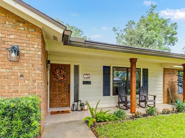 2040 LARCHMONT DRIVE, DELAND, FL 32724