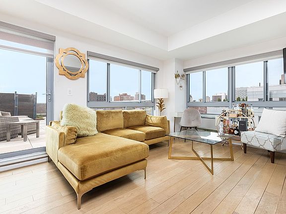5th image of 171 W 131st St Unit Penthouse 9