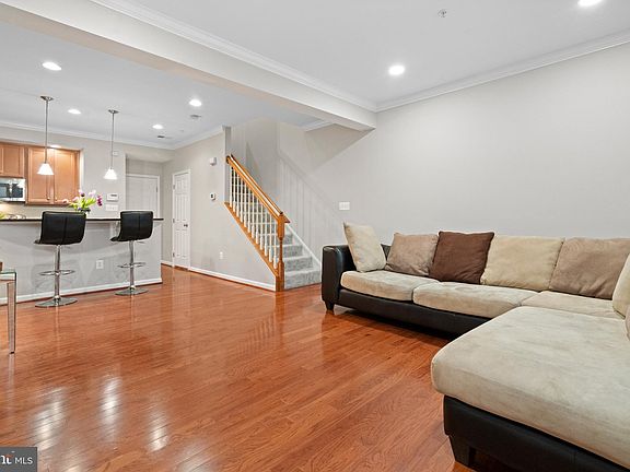 4th image of 2716 Sheffield Hill Way #214