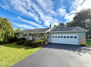 240 Birchwyn Dr, Elysburg, PA 17824