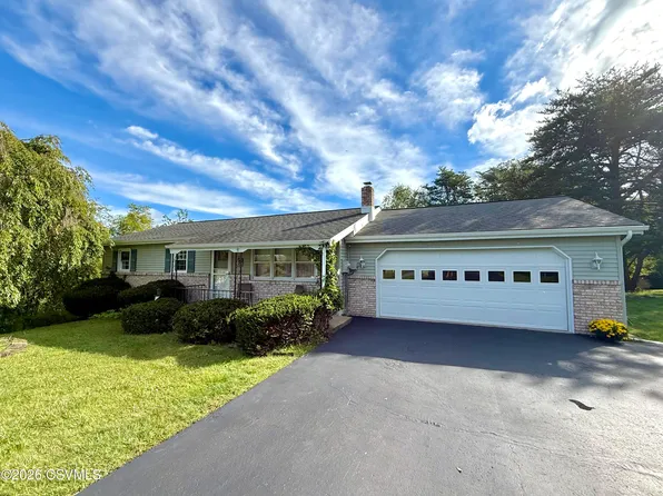 240 Birchwyn Dr, Elysburg, PA 17824