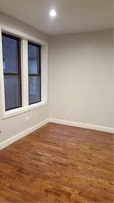 Rented by Arwell Realty | media 8