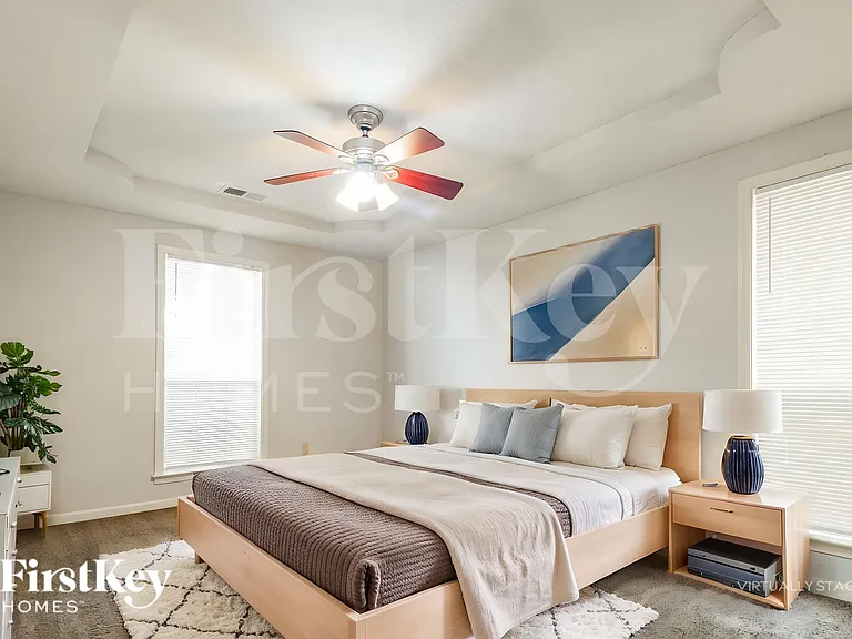 588 N Ericson Dr — Photo 10