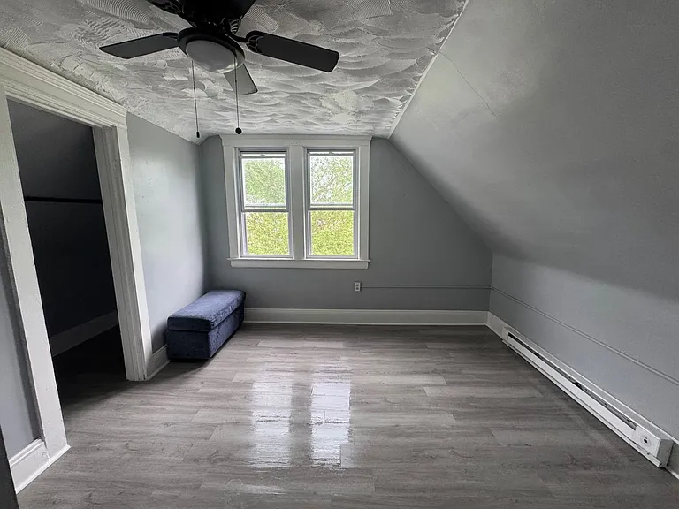 11521 Tuscora Ave — Photo 33