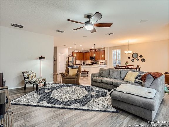 4th image of 4406 OAK ROSET