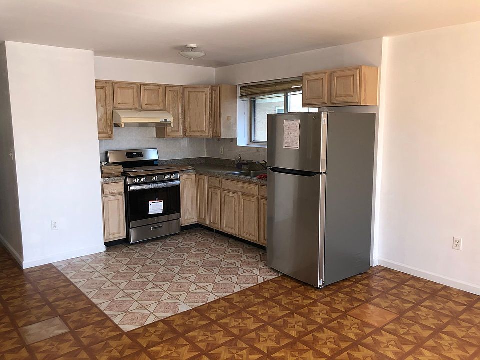 1st image of 2223 123rd St Floor 2