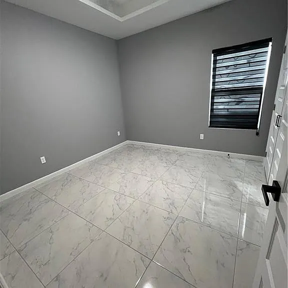 1421 Iris Ave #4 — Photo 11