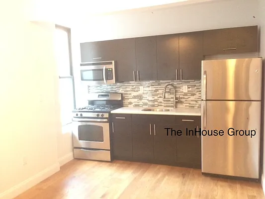 Rented by The InHouse Group | media 71