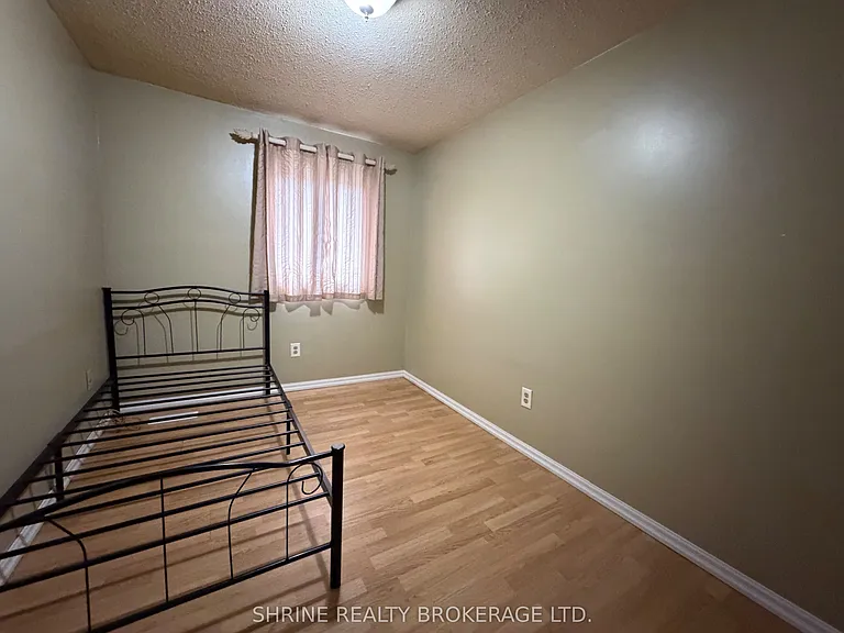 110 Deveron Cres #15 — Photo 19