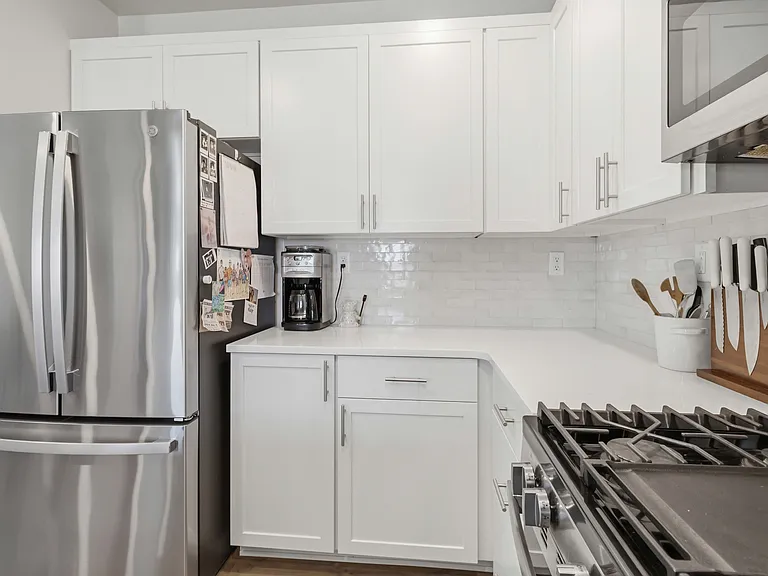 1175 N Belgian Way — Photo 4