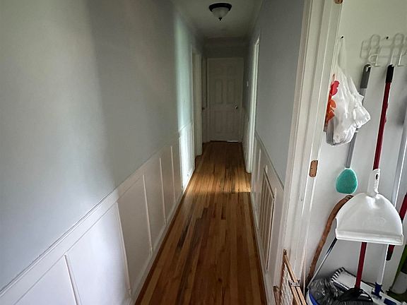 4th image of 16544 Becky St