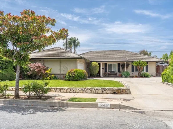 2208 E Linfield St, Glendora, CA 91740