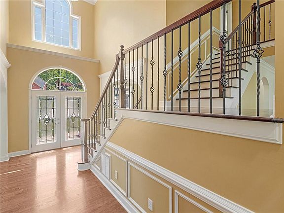 2nd image of 2412 Wild Oak Ct