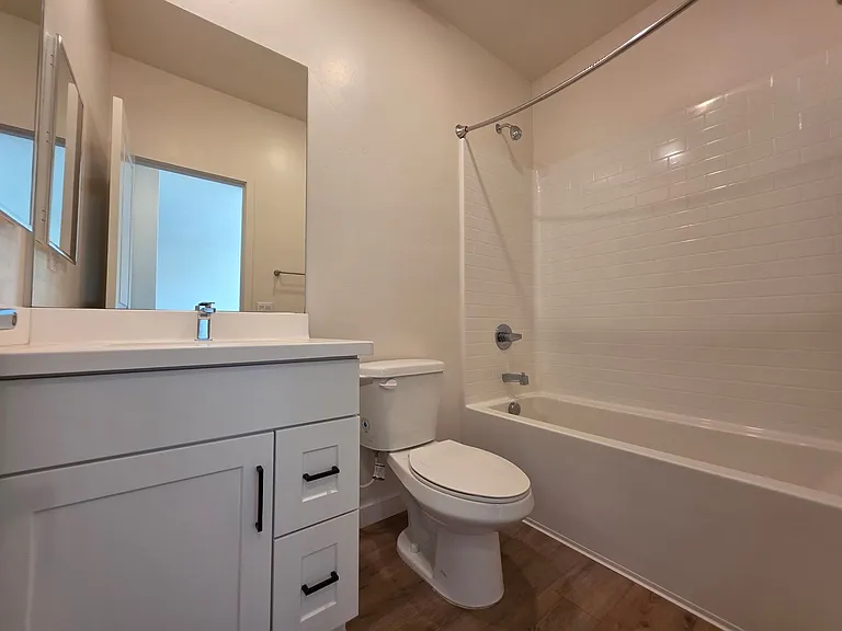310 Palm Ave — Photo 57