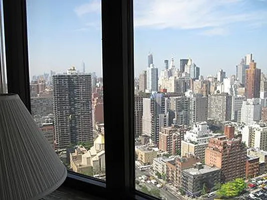 Rented by R New York | media 6