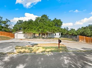 835 Tecumseh Dr, San Antonio, TX 78260