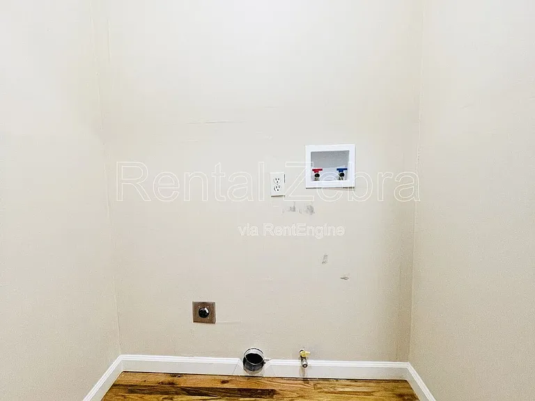 2640 2nd Ave — Photo 27