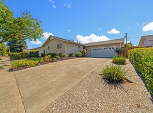 1095 S Stelling Rd, Cupertino, CA 95014