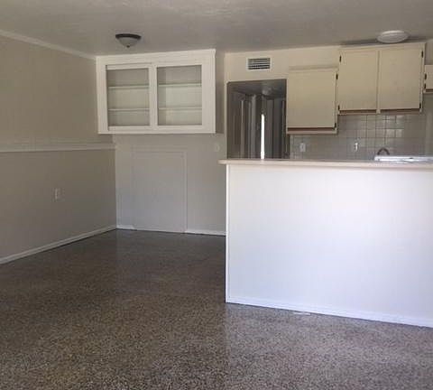 5th image of 565 Park Ave #565