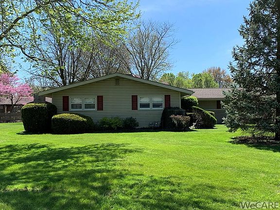 2nd image of 1020 Fairfield Dr #Drw4-p9
