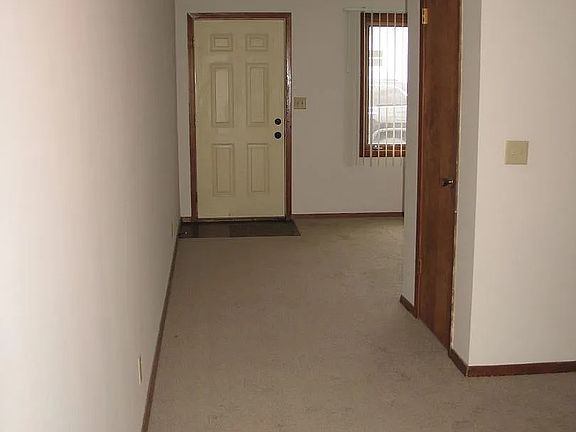 2nd image of 137 NW 17th St #3