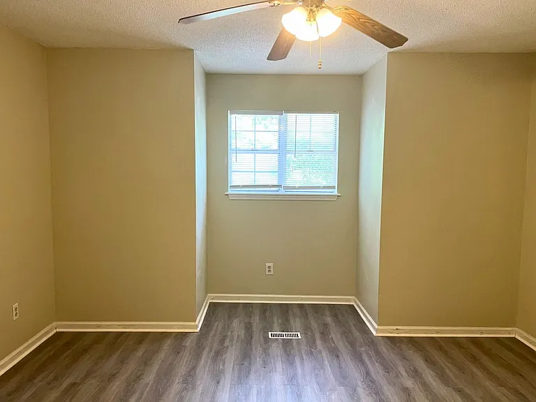 115 E Lakemont Dr — Photo 11