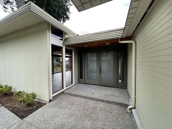 4th image of 15719 Se 45th Pl