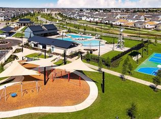 105 Bluestem Dr, Elgin, TX 78621