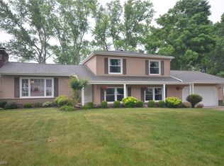 730 Norton Dr, Tallmadge, OH
