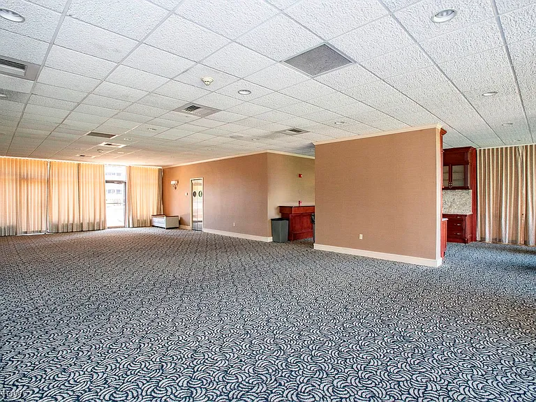 12550 Lake Ave #101 — Photo 32