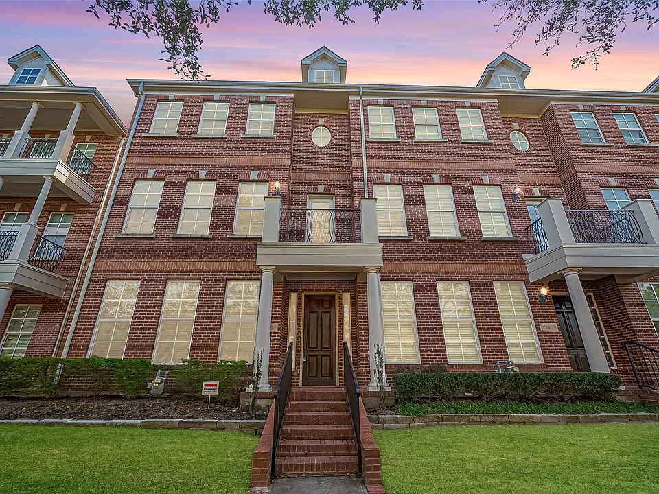 38 Islewood Blvd