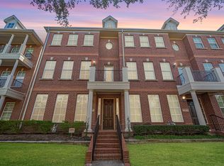 38 Islewood Blvd, Spring, TX 77380