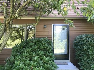 63 Hatfield St APT 4, Northampton, MA 01060