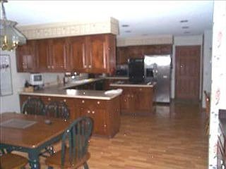 1st image of 618 Cambridge Dr
