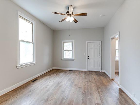 5th image of 3419 E Marshall St