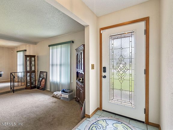 3rd image of 1222 SQUIRREL Lane S