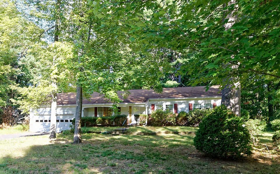 1st image of 35 Pine Hill Bnd