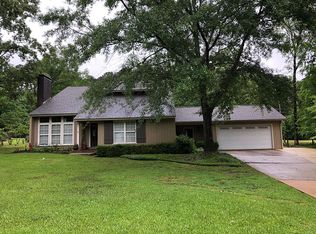 2608 Foxxwood Dr, Ruston, LA 71270