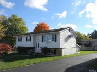 4 Vincent Dr, Middletown, NY 10940