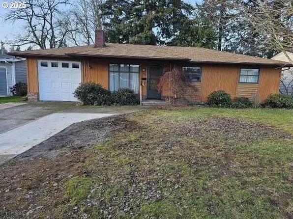 740 Riverdale Dr, Gladstone, OR 97027