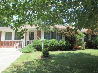 2208 W 3rd St, Coffeyville, KS 67337