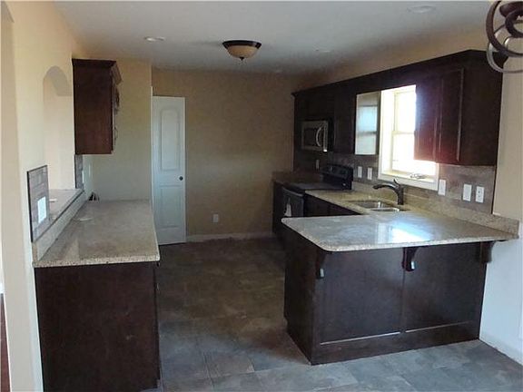 3rd image of 1023 Autumnwood Farms Lot 1023