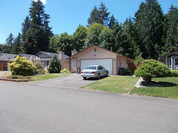3rd image of 3317 Woodard Green Dr NE