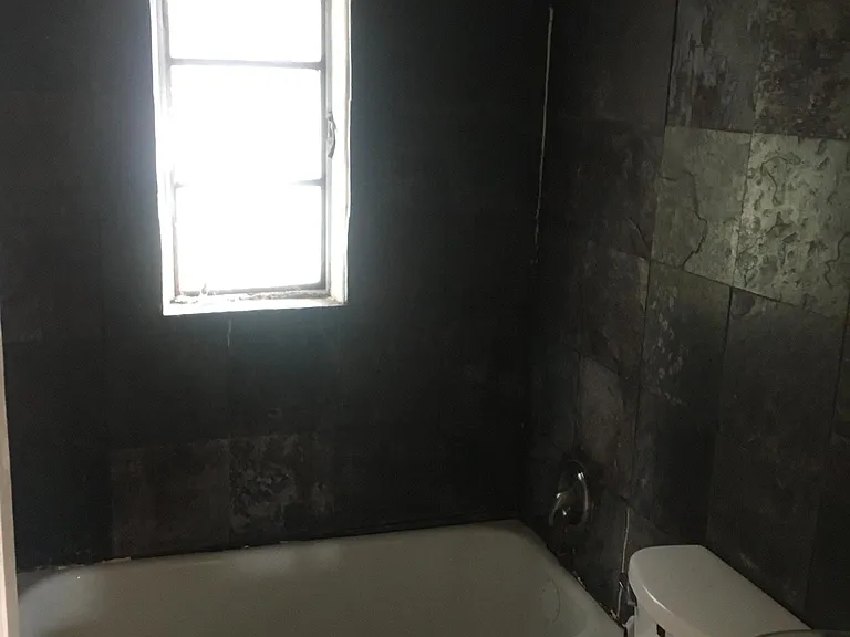 847 Short Ave — Photo 10