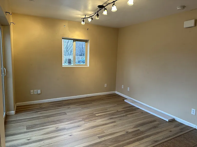 208 E 200 S 1 #2-6 — Photo 10