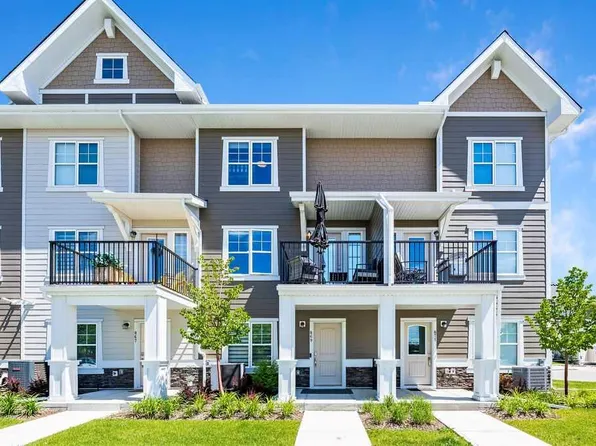 869 W Cranston Ave SE, Calgary, AB T3M 0S7