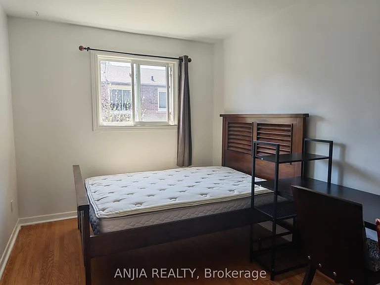 58 Kitchener Rd #2 — Photo 7